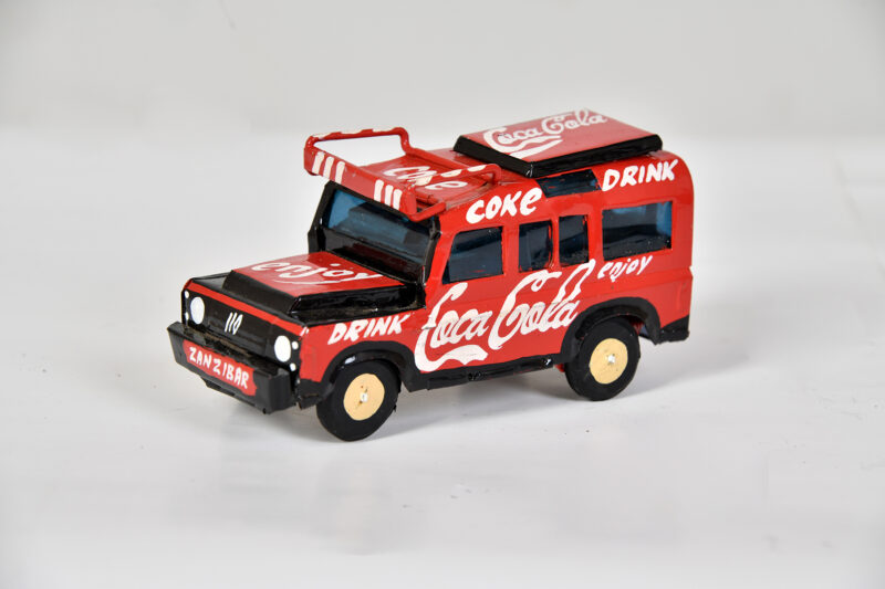 A Hand Painted Tin Safari Car - Image 2