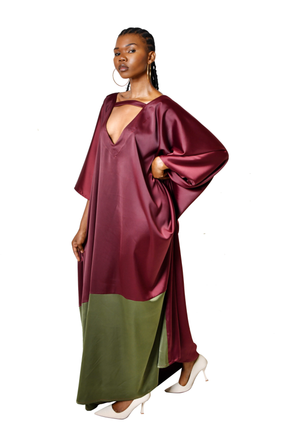 Boubou in Contrast Colours – Women’s Flowing Kaftan with Plunge Neck | Handmade in Tanzania